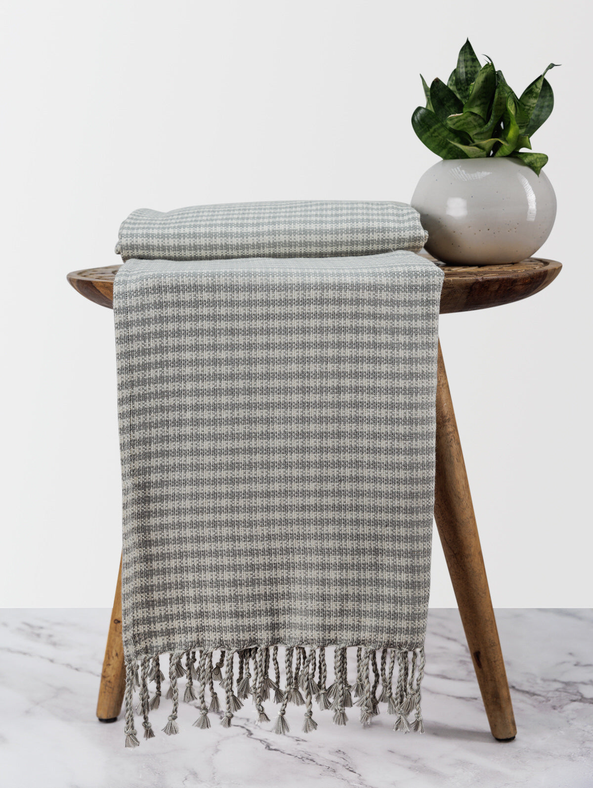 NOOR IVORY GREY THROW – Mirooh