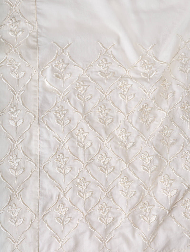 sumbal-embroidered-curtain-02